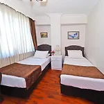 The Sunrise Hotel 3*