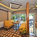 Hotel The Sunrise 3*