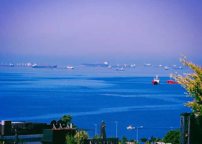 The Sunrise Отель