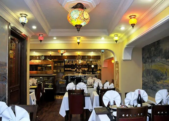 Отель The Sunrise 3*