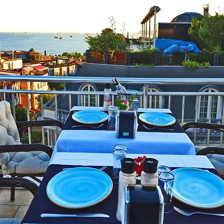 The Sunrise Hotel 3*