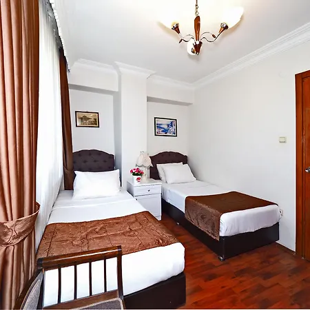 The Sunrise Hotel 3*