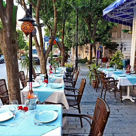 The Sunrise Hotel 3*